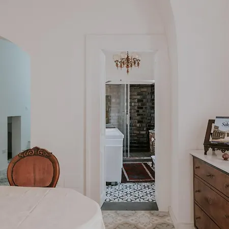 Casa Del Tempio Antico