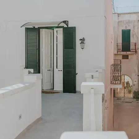 Casa Del Tempio Antico Arnesano