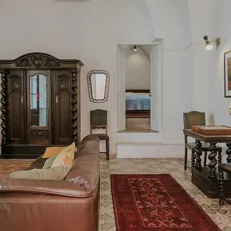 Casa Del Tempio Antico